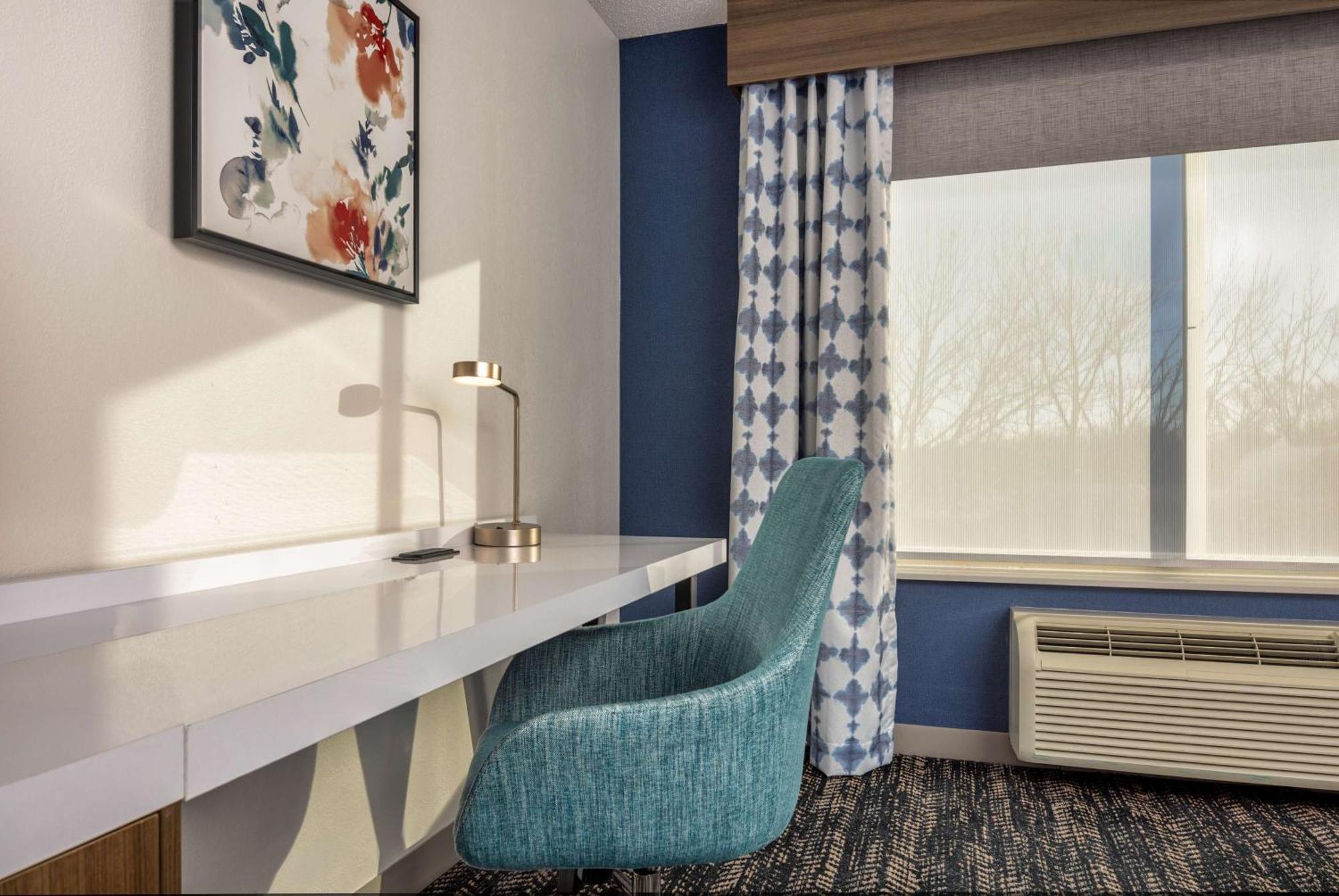 Hilton Garden Inn Окбрук Террас Экстерьер фото