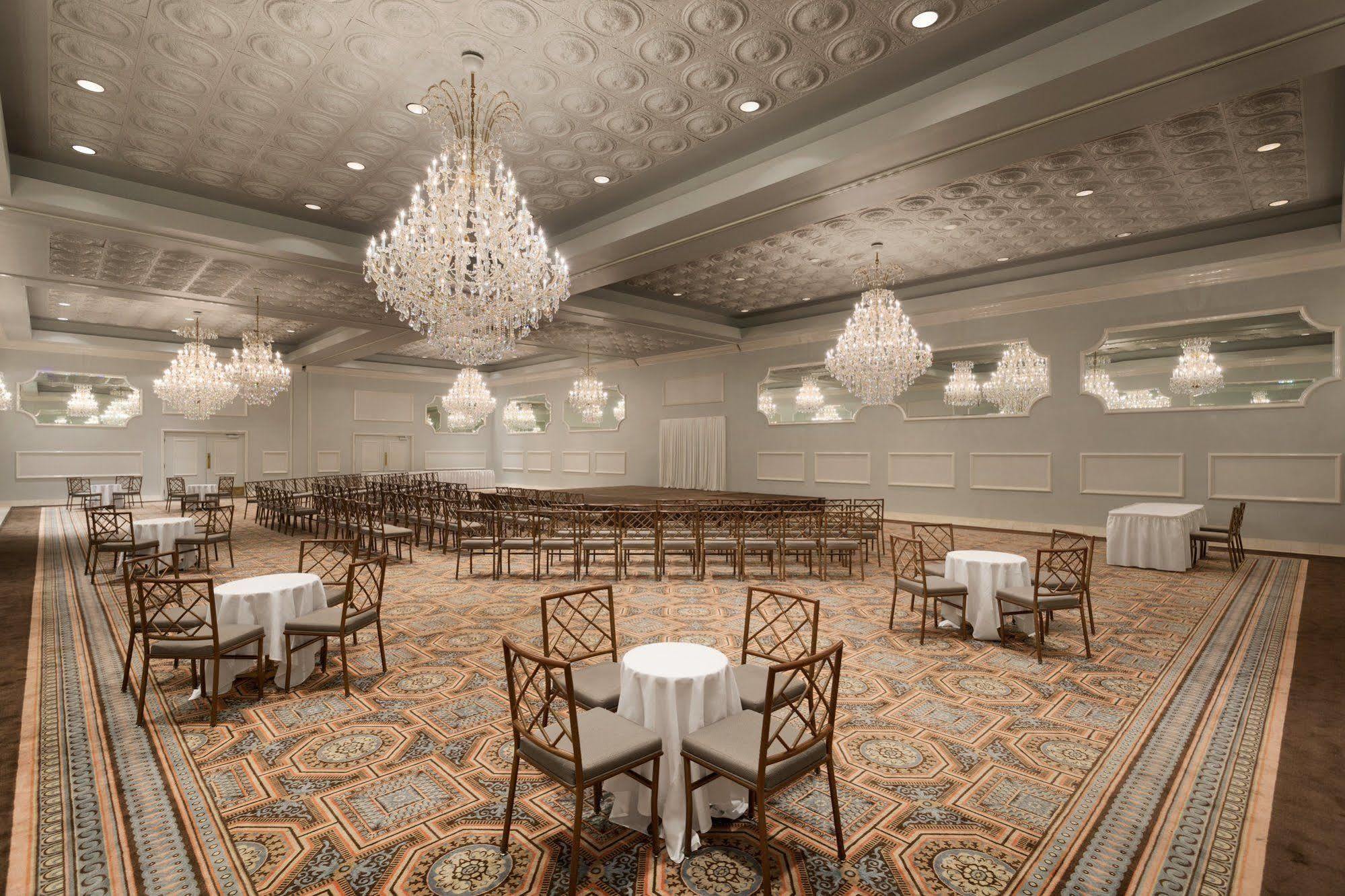 Hilton Garden Inn Окбрук Террас Экстерьер фото